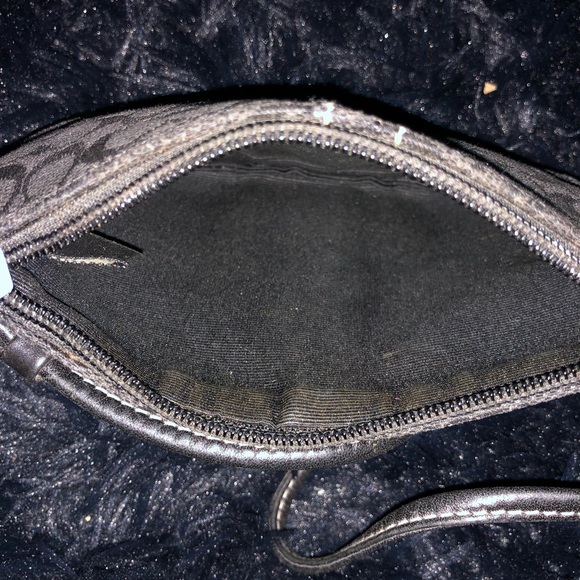 Set Of Two Brown and Black Coach wristlets - Picture 7 of 8